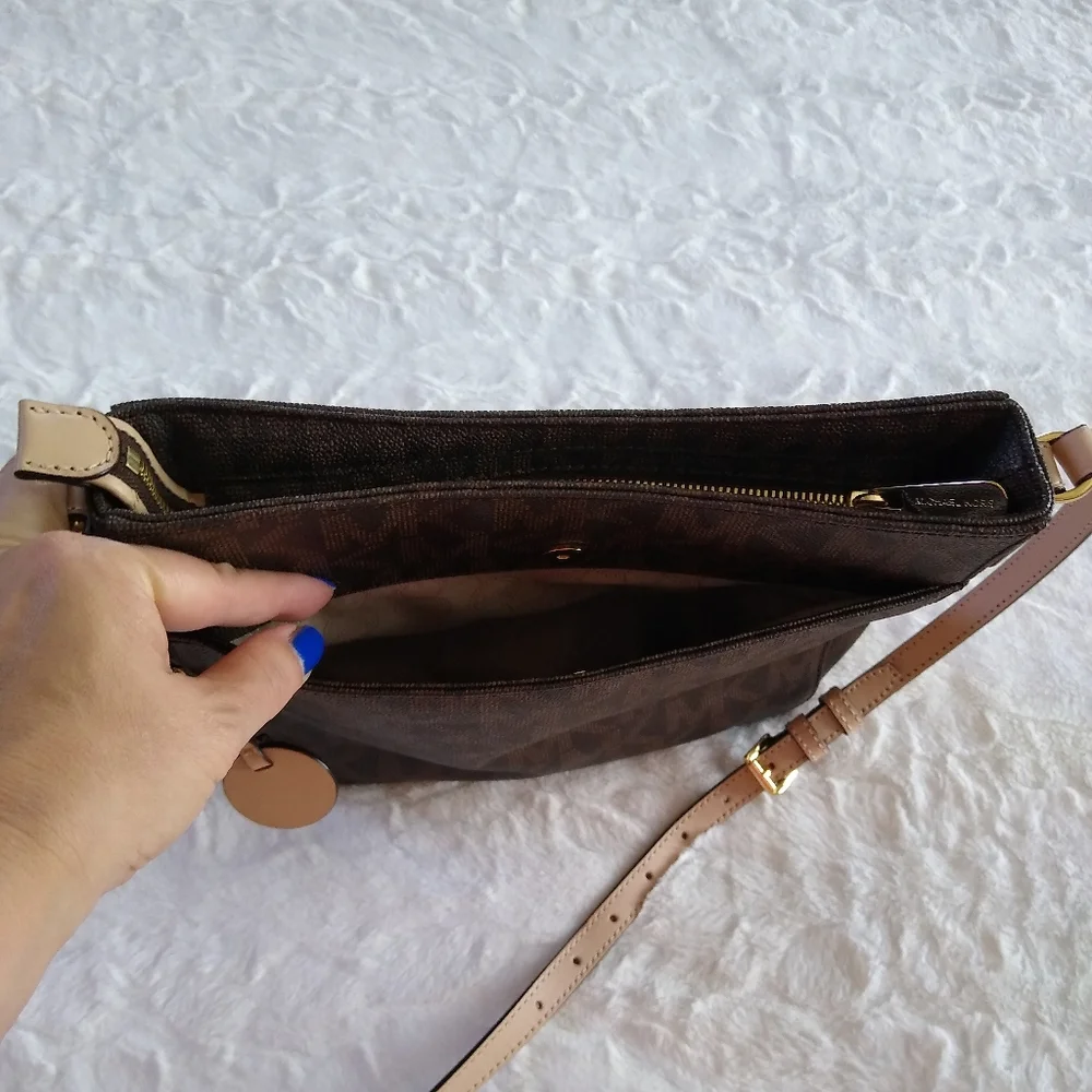 Michael Kors Messenger Crossbody - Picture 8 of 11